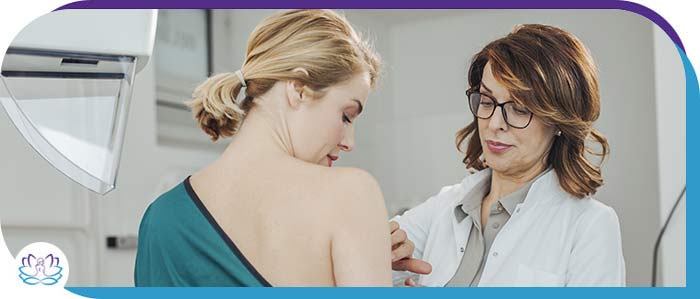 What Doctor Does a Breast Exam Near Me in Chicago IL?
